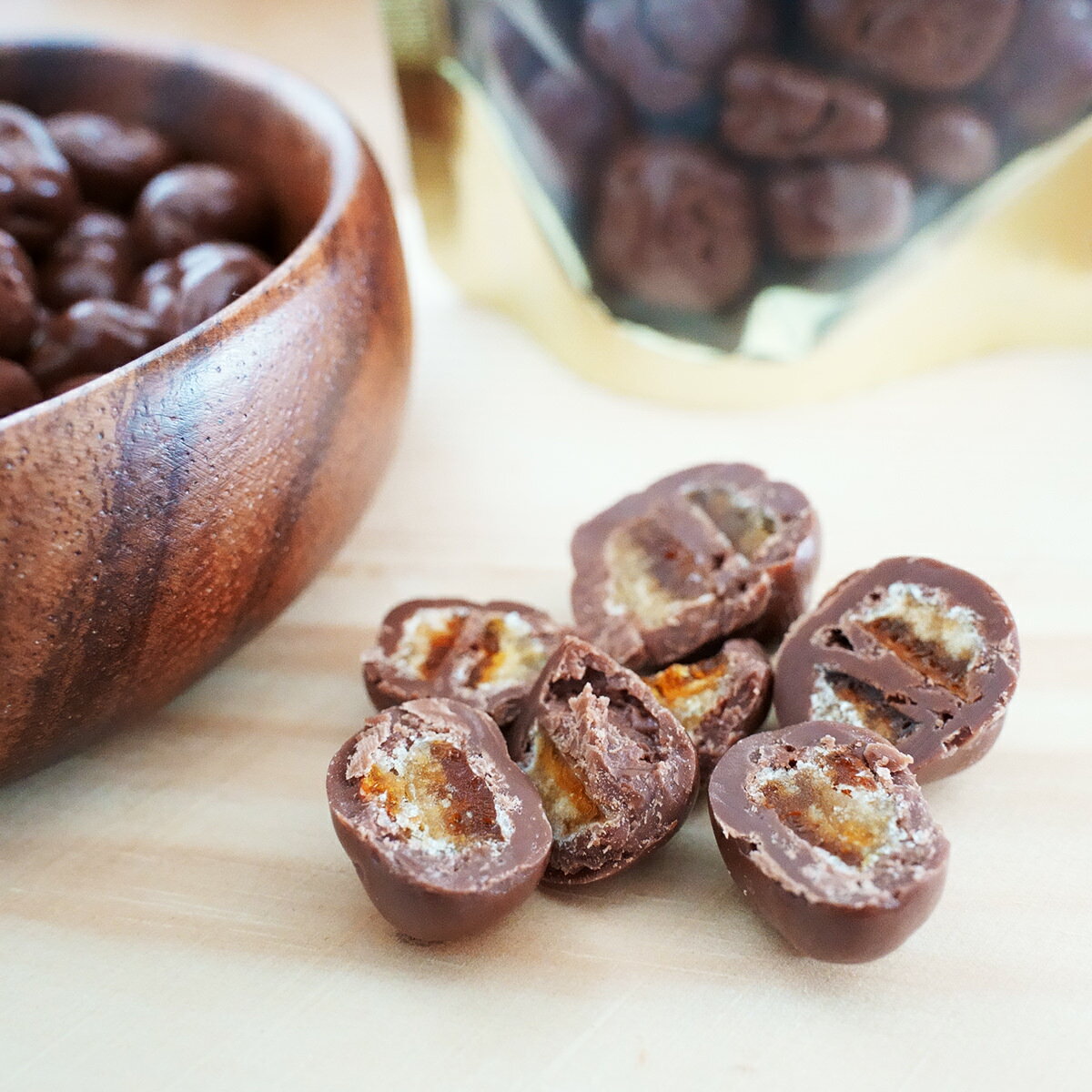 屋久島たんかん プチピールチョコ 5袋 詰合せ お菓子 チョコレート 洋菓子 国産 屋久島産 フルーツチョコ たんかん 柑橘 みかん ピールチョコ 屋久島 鹿児島 屋久屋 ポスト投函便のサムネイル