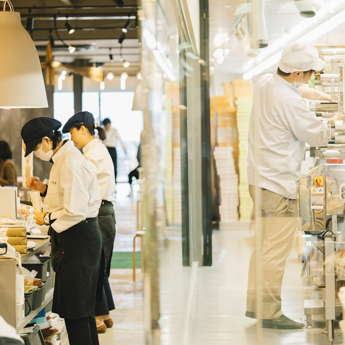 【10%割引】もみじ饅頭 チョコ 4箱 まんじゅう 和菓子 和スイーツ デザート スイーツ もみじまんじゅう チョコクリーム お菓子 宮島 おやつ 広島名物 名菓 ご当地スイーツ お取り寄せスイーツ