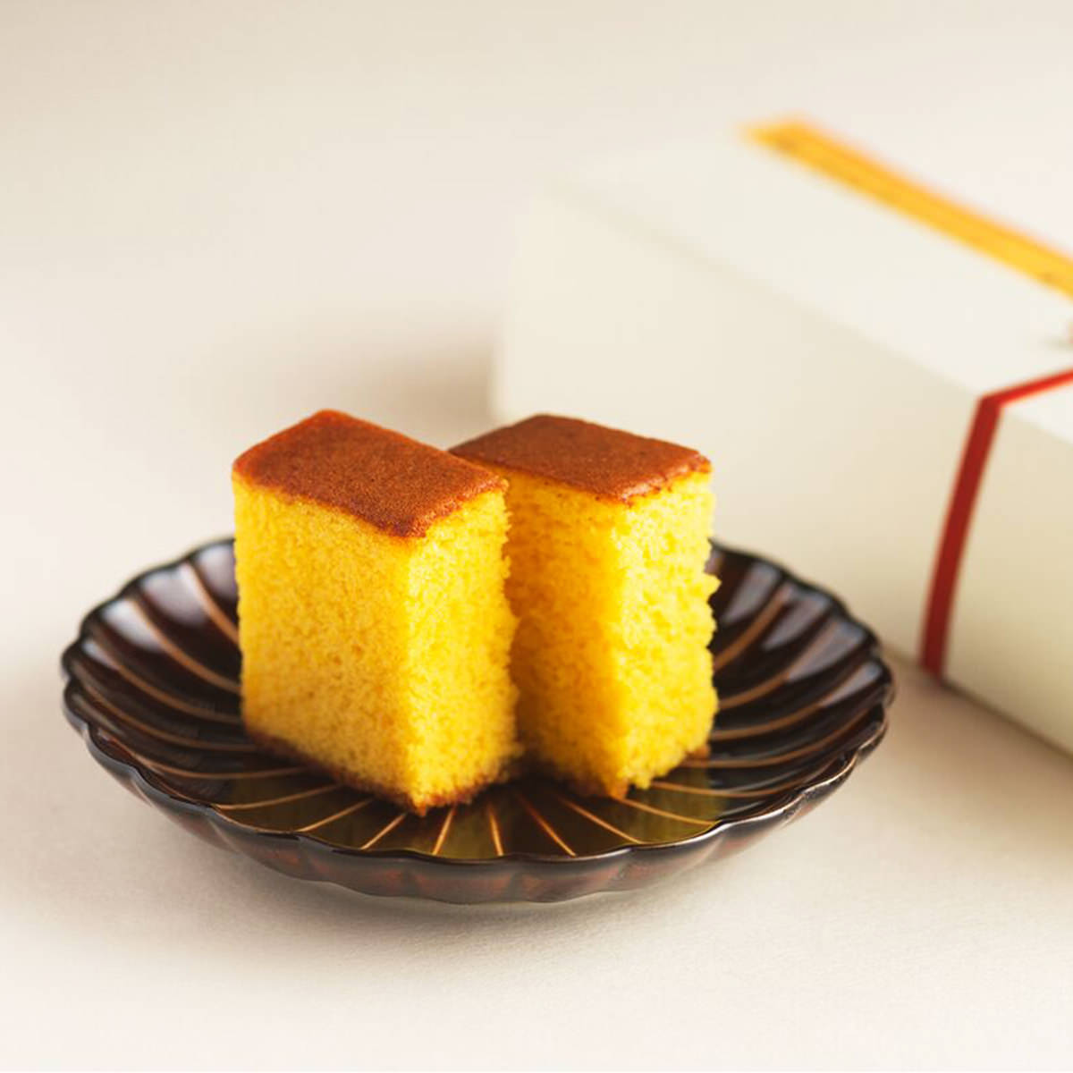 らんとう 2本入 1箱 カステラ 和菓子 国産 卵糖 スイーツ デザート 焼き菓子 おやつ 和スイーツ ご当地スイーツ お取り寄せスイーツ 神奈川 日影茶屋のサムネイル