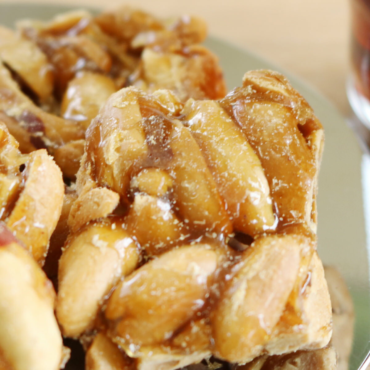 黒糖キャラメルらっか お試し ご自宅用 和菓子 落花生 黒糖 スイーツ 豆菓子 ピーナッツ 自家焙煎 お菓子 おやつ おつまみ デザート お茶請け 喜界島 鹿児...