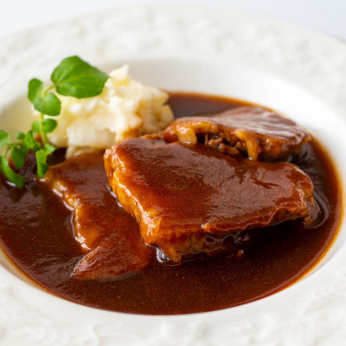 黒毛和牛 ビーフシチュー レストラン ノワ・ド・ココ 惣菜 すね肉の煮込み 贅沢 洋食 フレンチ 肉料理 おかず 和牛 肉惣菜 牛肉【北海道・沖縄県・離島 配送不可】のサムネイル