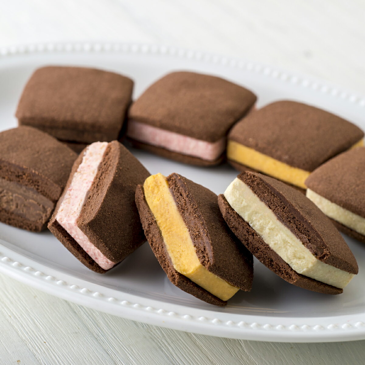 銀座千疋屋 銀座焼きショコラサブレ 4種 詰合せ サブレ チョコレート 洋菓子 スイーツ 焼き菓子 ストロベリー バナナ オレンジ キャラメル チョコ デザート...