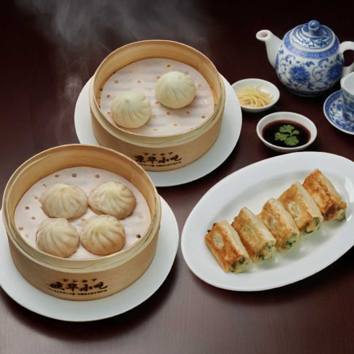 京華小吃 ジンホア 小籠包 餃子 小肉まん 食べ比べセット 3種 詰め合わせ 中華惣菜 冷凍 点心 おかず おつまみ ギョーザ 冷凍食品