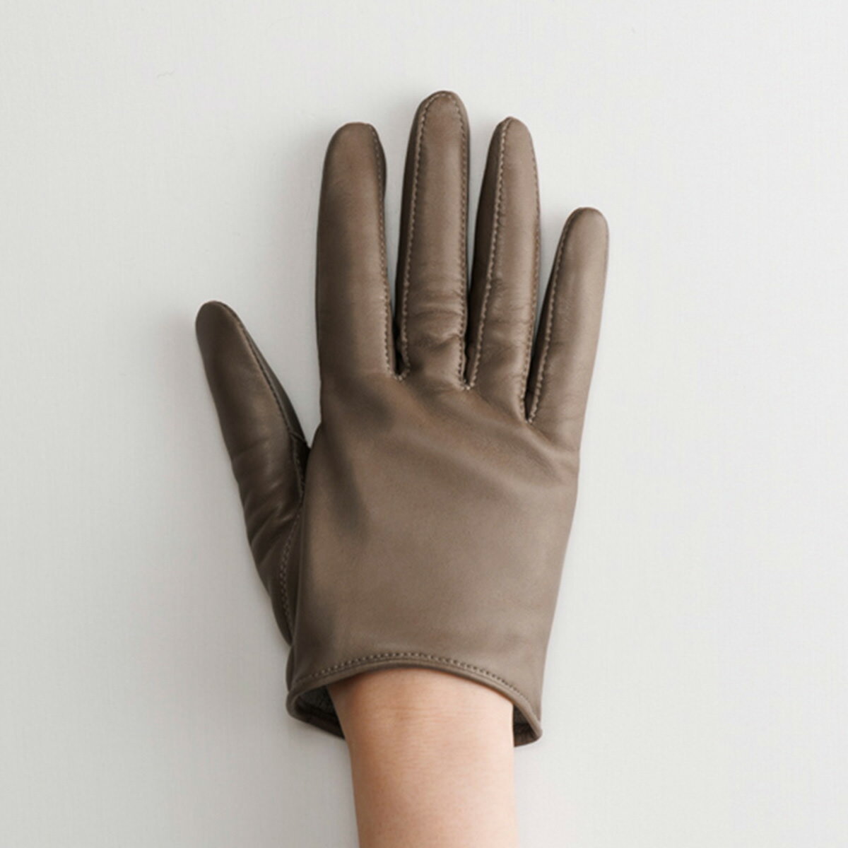KURODA 女性用 革手袋 スマホ対応 イタリアンシープ 手袋 レディース レザーグローブ 羊革 タッチパネル対応