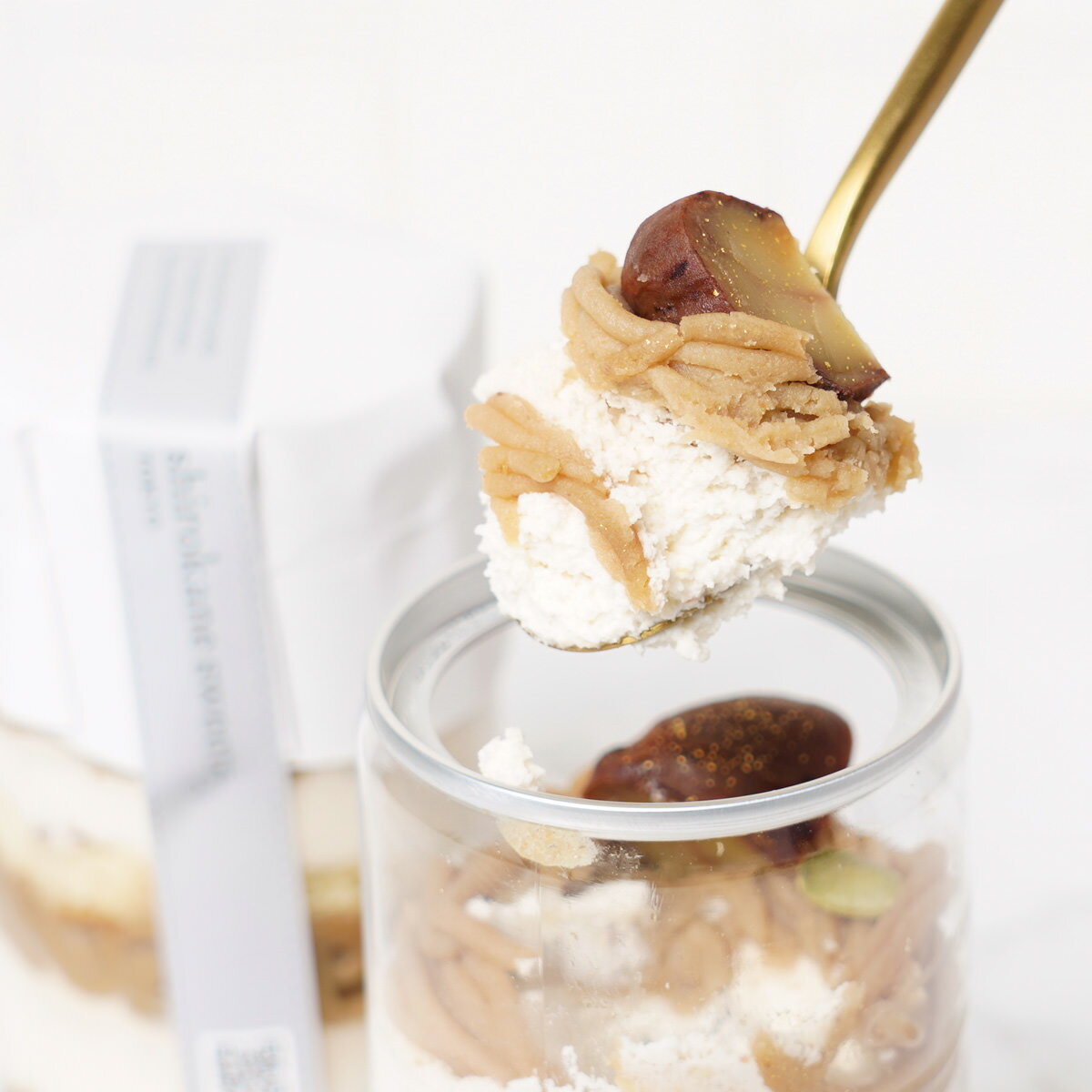 白金モンブラン缶 皇室献上栗 山江栗 4個 スイーツ 冷凍 モンブラン デザート 洋菓子