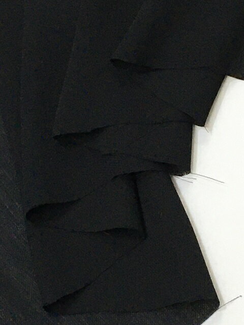 ニューマトレスタ【日本製 布 生地 手芸 服地 ドレス 衣装 コスプレ 装飾 50cmから10cm単位 ポリエステル 生地幅112cm】