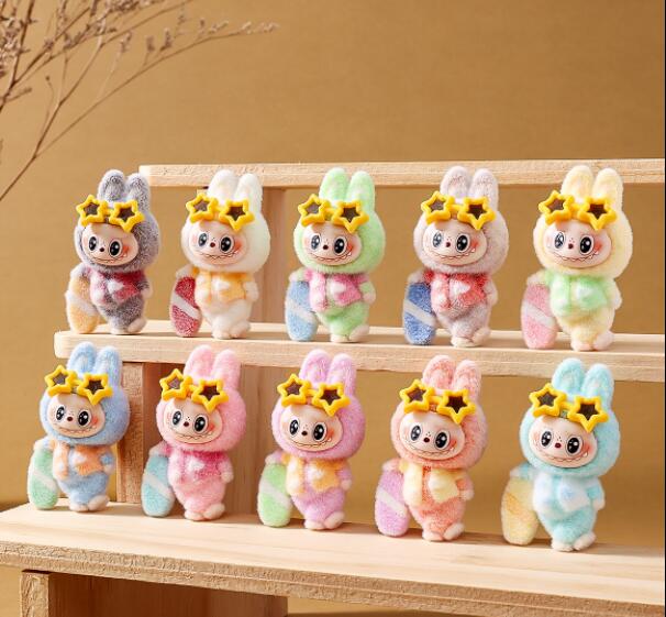 サーフィン ミニ フィギュア 10色 ラブブ ケース かわいい キャラクター バッグチャーム ラブブ 用 ケース LABUBU 用 入れ物 らぶぶ キャラクター プレゼント 韓国風 キーリング おしゃれ