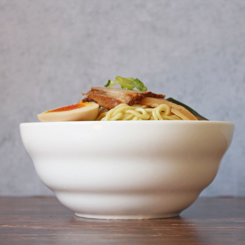 どんぶり 白磁 おしゃれ (17.7cm/1100ml ウェーブ)【ライスボウル 大盛り 茶碗 ご飯 ラーメン 大きめ レンジOK 食洗機対応 白い ホワイト ...