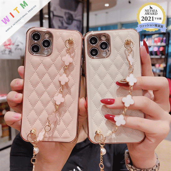 iPhoneケース チェーン 携帯カバー 落下防止 ストラップ iPhone13 スマホケース スマフォケース 携帯ケース 全機種対応 アイフォンケース 四つ葉クローバー iPhone7/8/SE2020、iPhone 7/8plus、iPhoneX/XS、iPhoneXR、iPhoneXS Max、iPhone11、iPhone11proのサムネイル