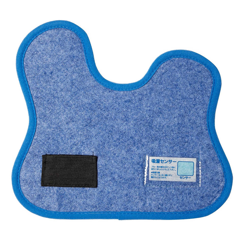 「特徴」 ●最適な調湿で、大切なギターを「音援団」が守ります。 特殊製法のシリカクリンを採用することで、高湿度時には湿気を吸湿し、低湿度時には少しづつ水分を放出します。 音援団をギターに差し込んでから、ギターケースに入れておくだけで、ボディのヒビ割れ予防につながります。 また調湿の他にギターケース内の消臭や防カビにも役立ちます。 シリカクリン「音援団」は、良質のシリカゲルを使用しており、天日に干すと機能が何度でも再生します。自然素材で繰り返し使用できますので、とてもecoな製品です。 ●ピック用ポケット付：通常サイズのピック約10枚程収納できます。 ●吸湿センサー付：吸湿の状態が一目でわかります。センサーがうすいピンク色又は白っぽい色になったら天日干しのサインです。 ※ご注意：天日干し後30分ほどおいてからギターにご使用下さい。 [商品名] シリカクリン ギター用調湿マット　音援団 [品質表示] ●表・裏生地：ポリエステル ●中身：シリカゲル [サイズ] 製品サイズ:約幅28×高さ25×厚み0.7cm　 パッケージサイズ：約幅30×高さ32×厚み×0.8cm [使用上の注意] ●天日干しをした後はすぐに使用せず、必ず30分ほど間をおいてからご使用ください。 ●電子レンジは絶対に使用しないで下さい ●シリカゲルの入ったマットは破らず、使用後は燃えないゴミとしてお捨てください。 ●本品は食べ物ではありません。お子様のいたずらにご注意ください。　