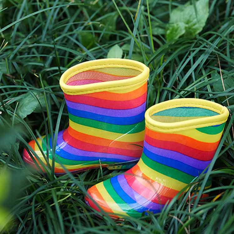 レインブーツ ベビー キッズ レインブーツ 子供靴 男女兼用 長靴 雨靴 保育園 幼稚園 小学校 新入学 ジュニア レインシューズ 男の子 女の子 13cm-21cm 雨 梅雨 スノー 雪 滑りにくい 柔軟性 レインウエア 撥水 防水