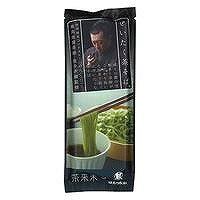 抹茶の香、味を最大限に引き出しました 養成分表示 たんぱく質14.9g 脂質1.3g 炭水化物65.7g 食塩相当量4.1g 原材料　※お手元に届いた商品を必ずご確認ください 小麦粉（国内製造）、そば粉、抹茶、食塩、小麦たん白 表示すべきアレルギー項目　※お手元に届いた商品を必ずご確認ください 小麦、そば ※商品の改定等により、パッケージデザイン・内容等は予告なく変更される場合がございます。 ※商品は自社店舗販売と在庫を共有しているため、在庫更新のタイミングにより、在庫切れの場合やむえずキャンセルさせていただく可能性があります。抹茶の香、味を最大限に引き出しました 養成分表示 たんぱく質14.9g 脂質1.3g 炭水化物65.7g 食塩相当量4.1g 原材料　※お手元に届いた商品を必ずご確認ください 小麦粉（国内製造）、そば粉、抹茶、食塩、小麦たん白 表示すべきアレルギー項目　※お手元に届いた商品を必ずご確認ください 小麦、そば ※商品の改定等により、パッケージデザイン・内容等は予告なく変更される場合がございます。 ※商品は自社店舗販売と在庫を共有しているため、在庫更新のタイミングにより、在庫切れの場合やむえずキャンセルさせていただく可能性があります。