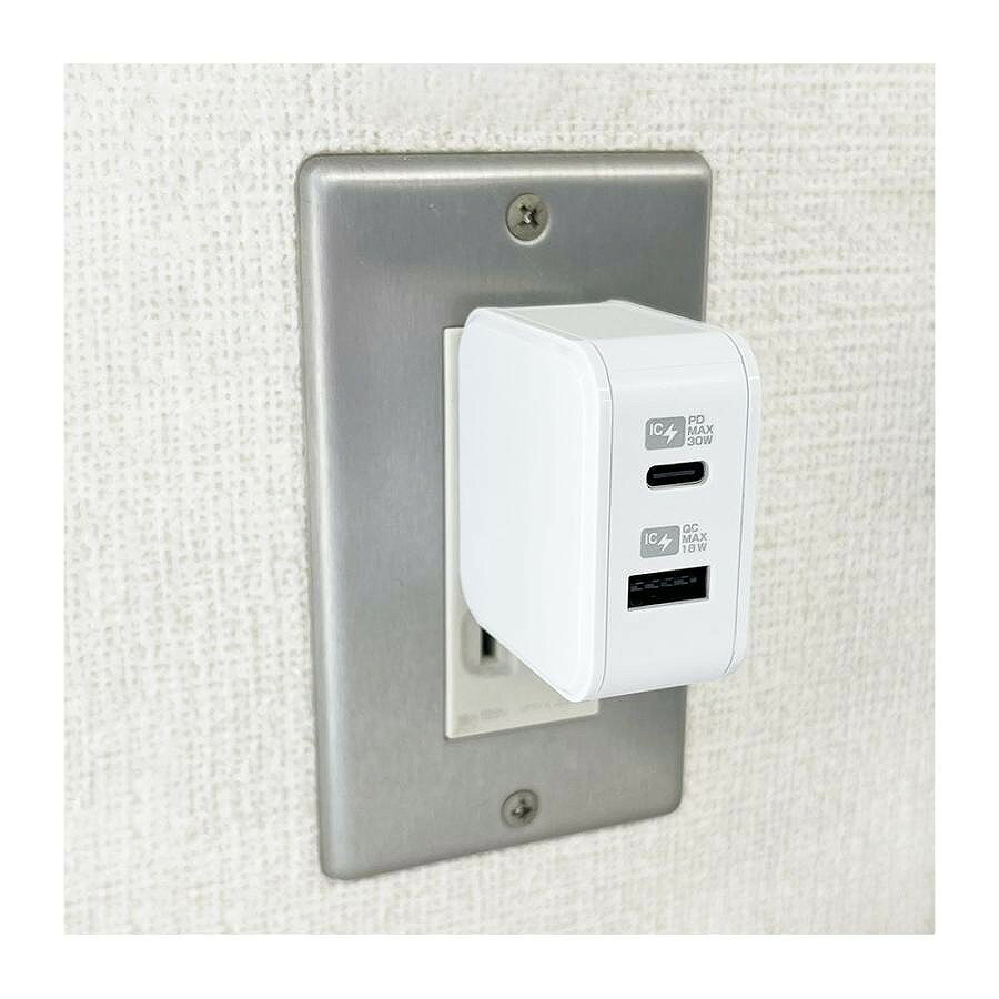 ������� AC-048 AC USBA+C PD30W ��ư���� ��С����֥�