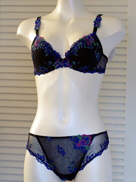 LISE CHARMEL(リズシャルメル)FORET LUMIERE(光の森)モールドカップブラ