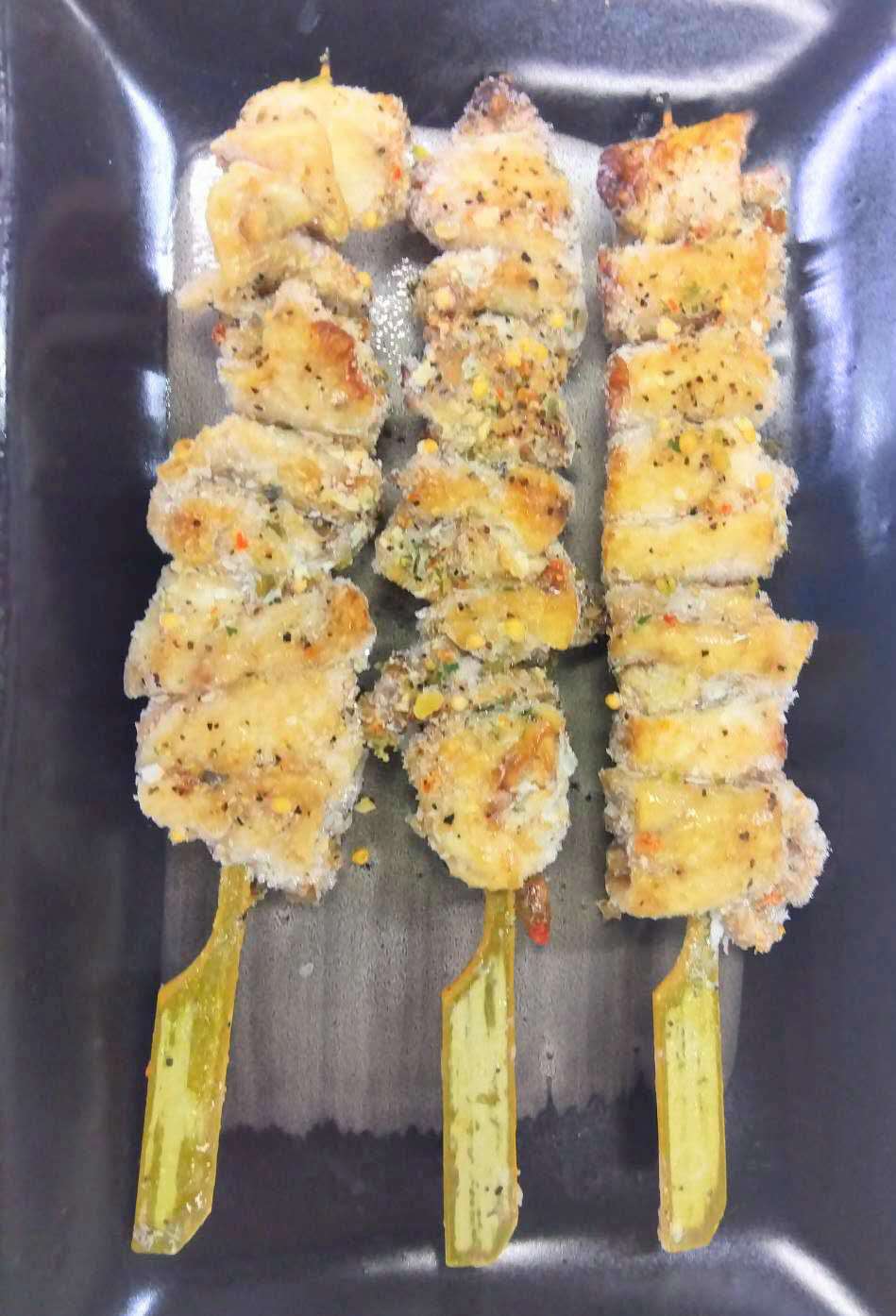 焼済み国産焼鳥 スパイス塩味皮串 60本セット【訳あり:規格変更】通常売価6000円相当品 食肉製品 惣菜 フードロース削減 SDGs 福袋 もったいない 送料無料