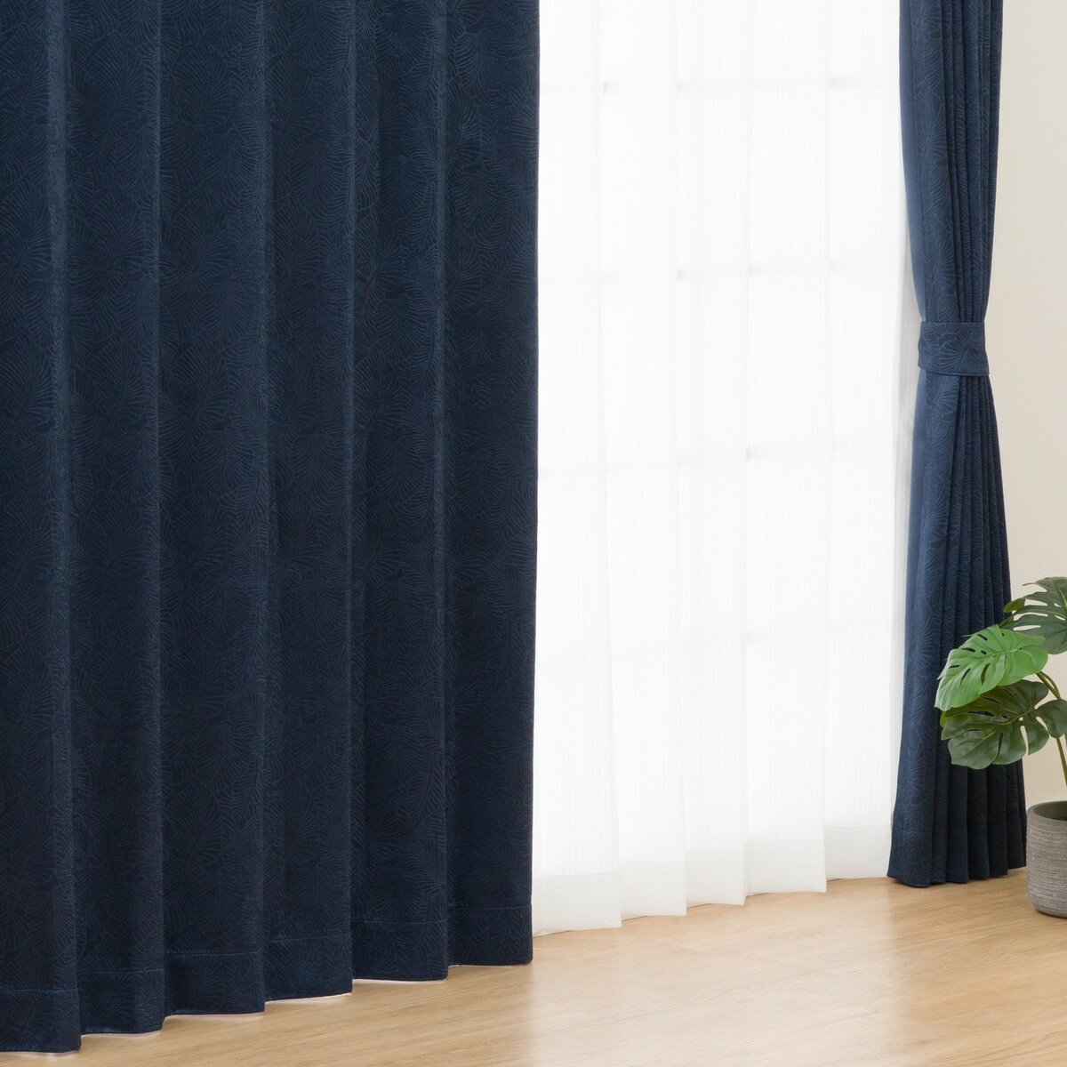 遮光2級カーテン(RD103 ネイビー)