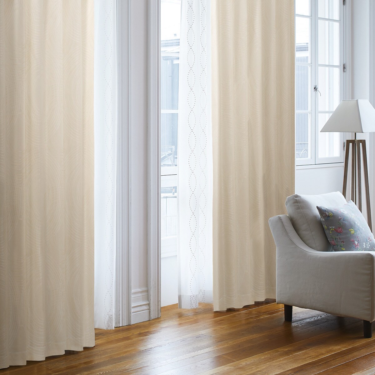 裏地付き遮光2級・遮熱カーテン(PK001 アイボリー)