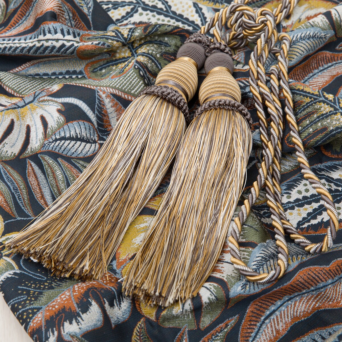 オシャレなタッセル 2個セット(HYL23094)