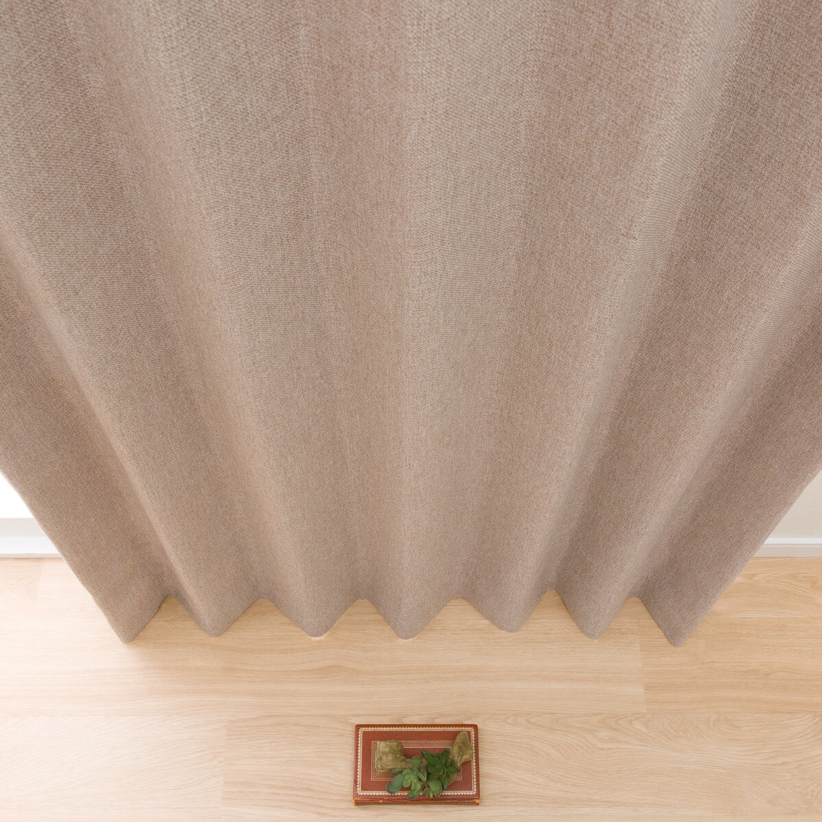 遮光・遮熱・花粉キャッチドレープカーテン(キャッチC DH06)　  デコホーム