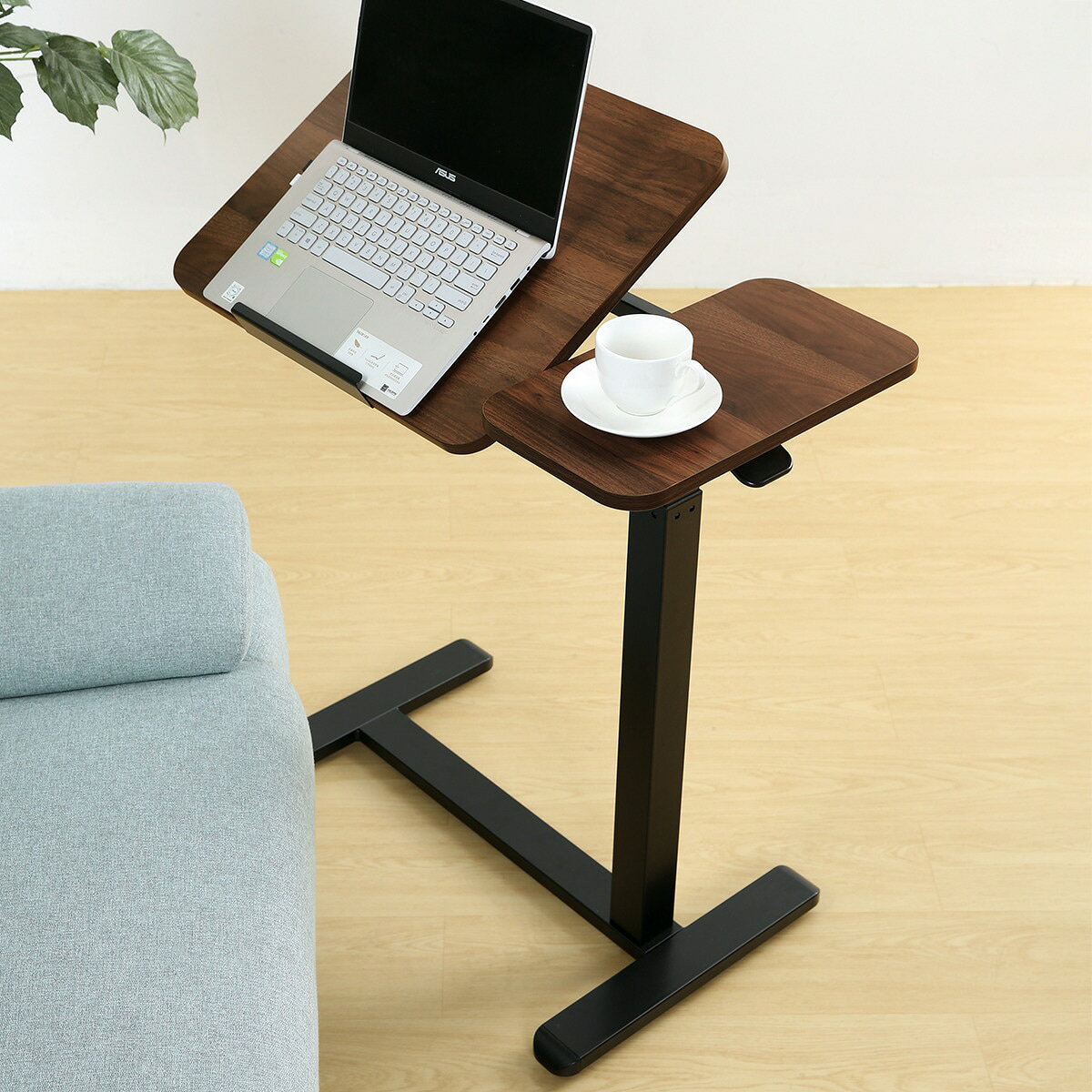 ニトリ　昇降式（手動）テーブル　 幅110cm x奥行55cm ニトリ 昇降式（手動）テーブル 幅110cm x奥行55cm ニトリ 昇降 デスク