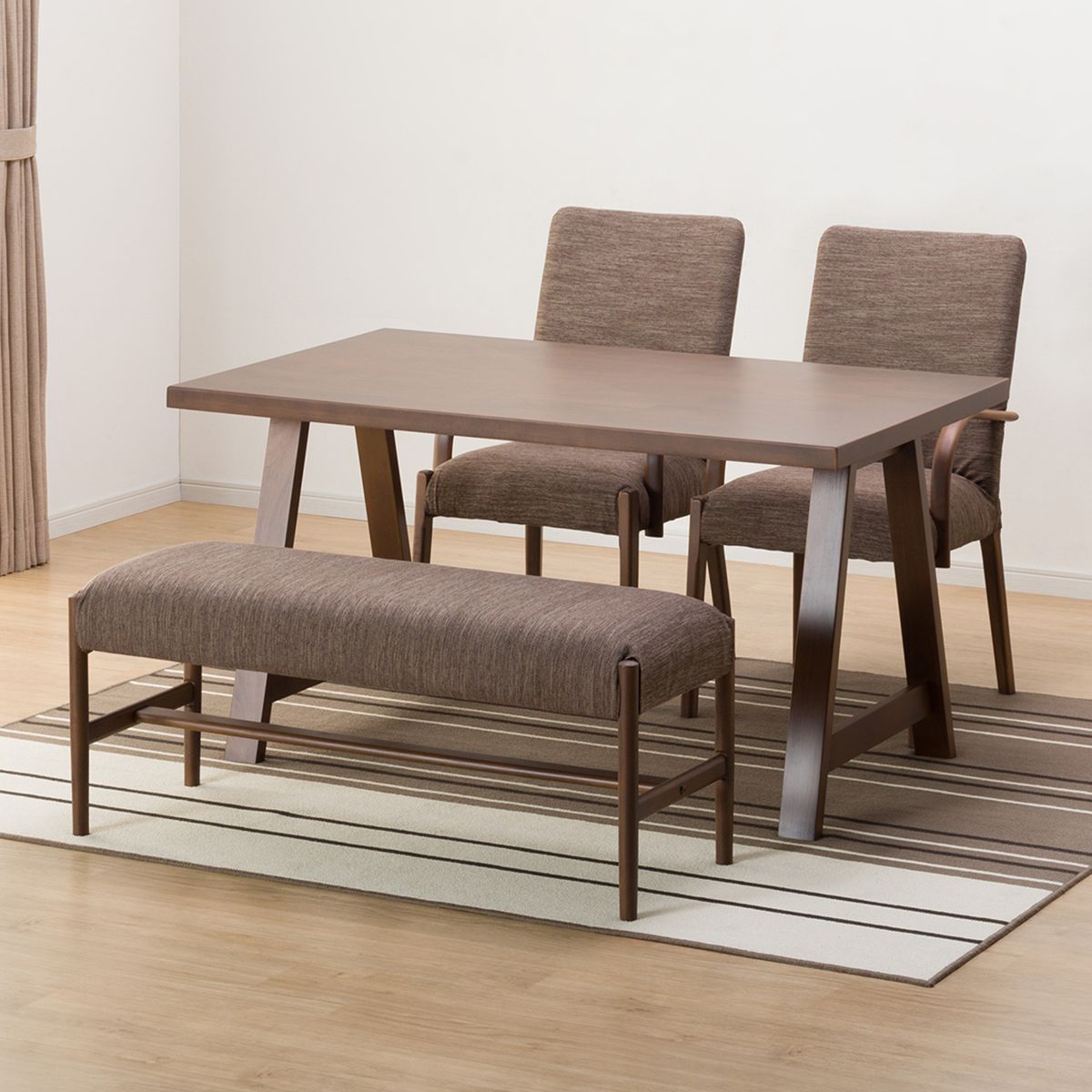 [幅135cm] ダイニングテーブル4点セット(NコレクションT-06A135MBR/C-10肘付きMBR DRD-MO/B-34MBR)  【配送員設置】 【5年保証】 【期間限定価格：11/17〜12/31まで】