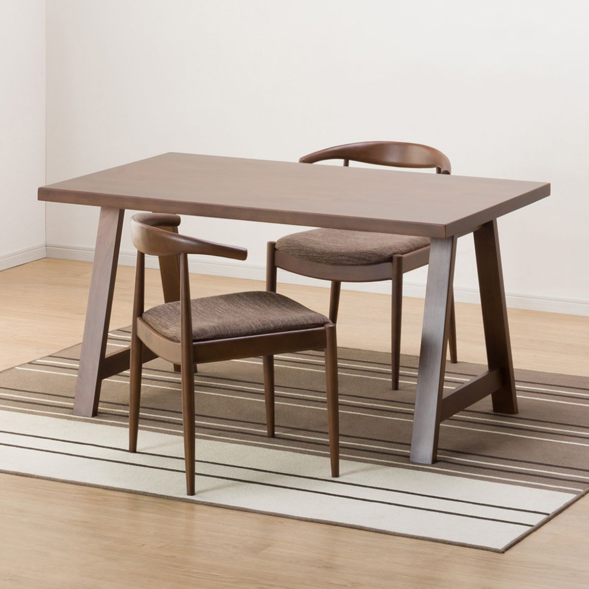 【期間限定値下げ 11/19〜1/11】 【北海道・東日本専用商品】[幅135cm] ダイニングテーブル3点セット(NコレクションT06A 135MBR/C-01B MBR/DR-DMO)  【配送員設置】 【5年保証】