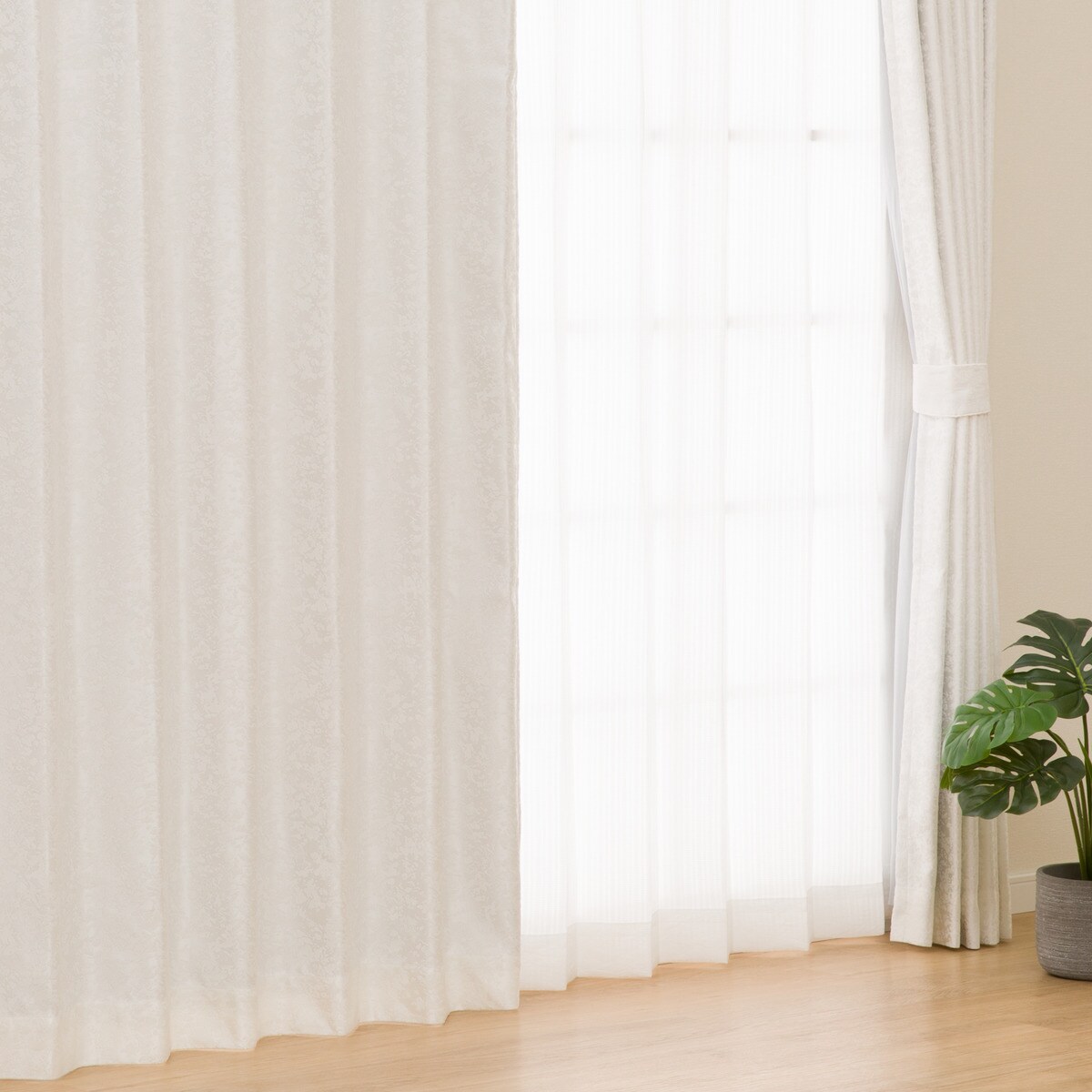 裏地付き遮光2級・遮熱カーテン(PK035 ホワイト)