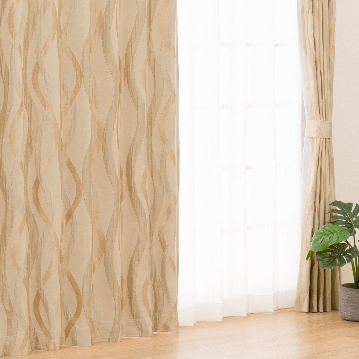 裏地付き遮光2級・遮熱カーテン(PK039 ベージュ)