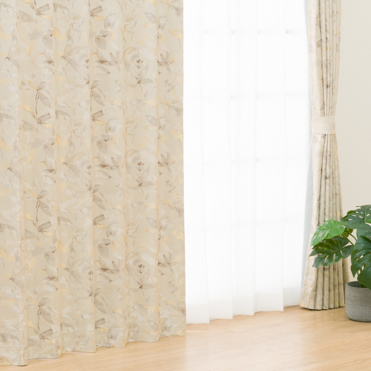 裏地付き遮光2級・遮熱カーテン(PK057)