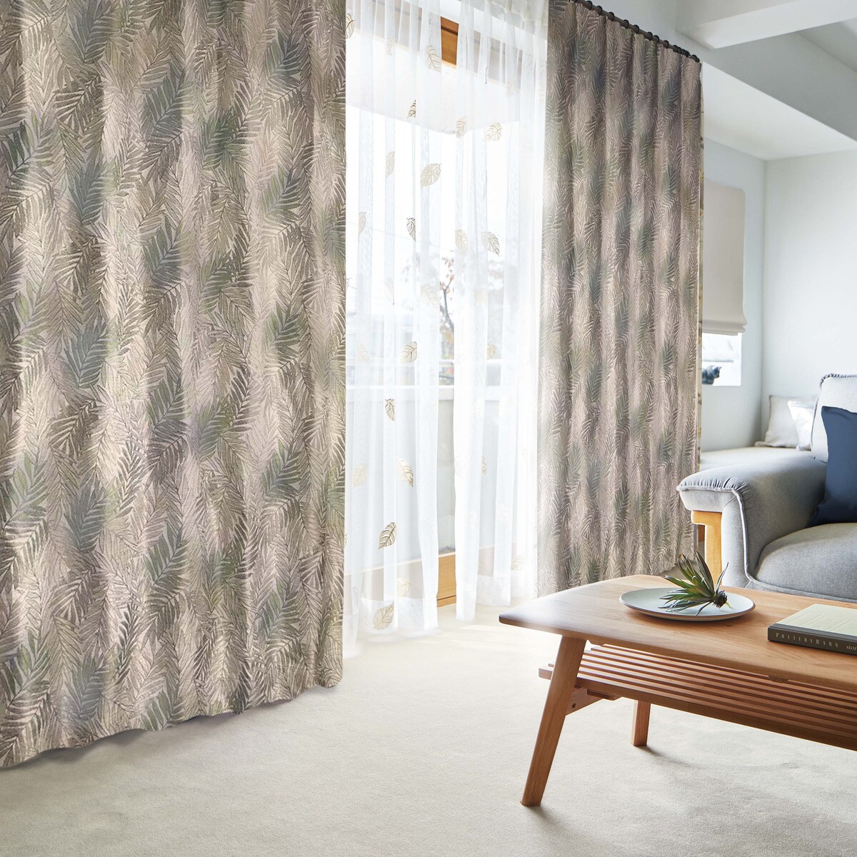 裏地付き遮光2級・遮熱カーテン(PK061 NV)