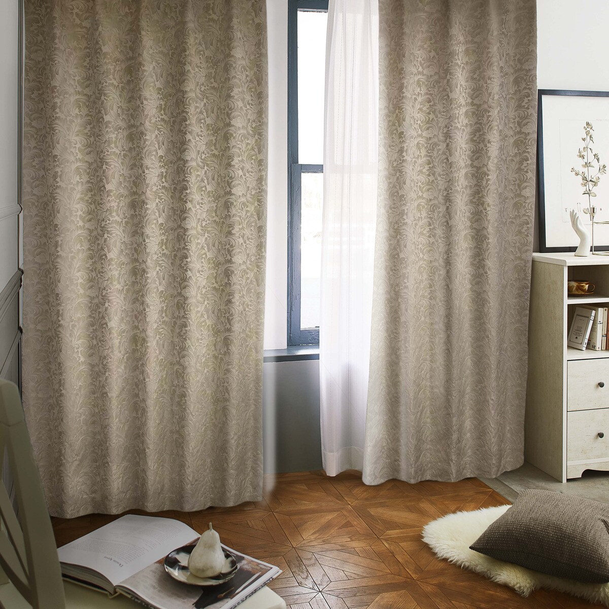 裏地付き遮光2級・遮熱カーテン(PK067 BE)