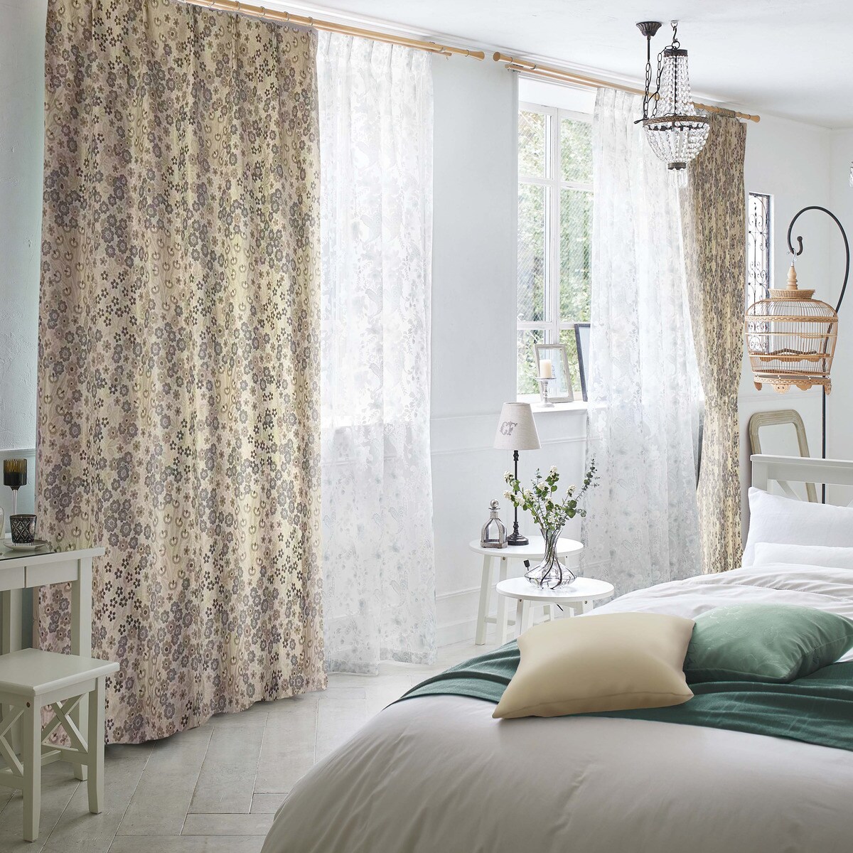 裏地付き遮光1級・遮熱カーテン(PK132 BE)