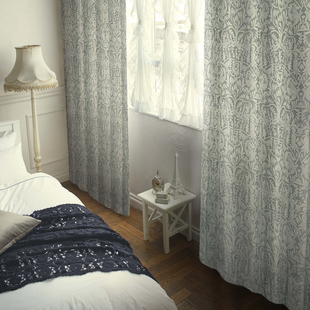 裏地付き遮光2級・遮熱カーテン(PK133 GY)