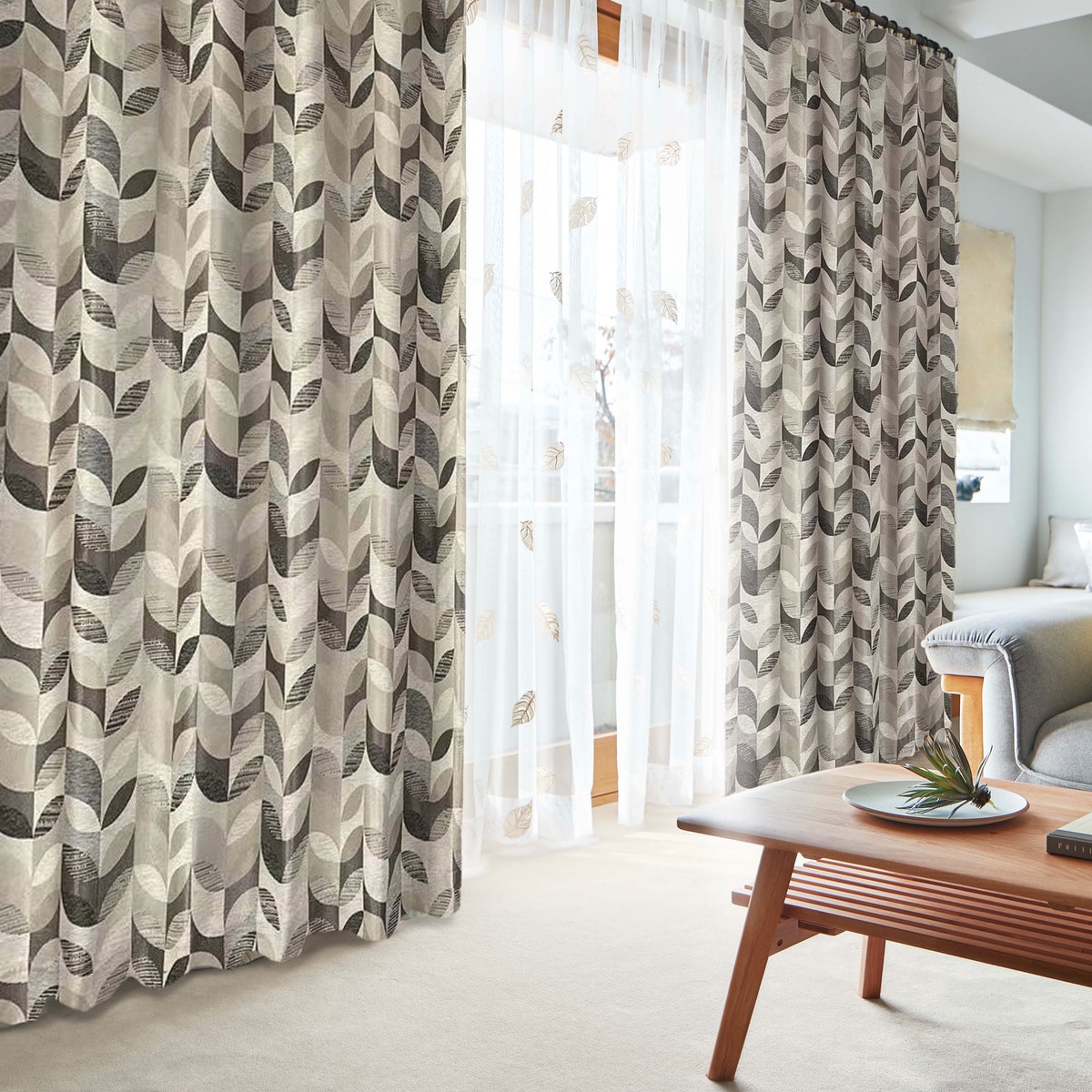 裏地付き遮光2級・遮熱カーテン(PK136 MO)