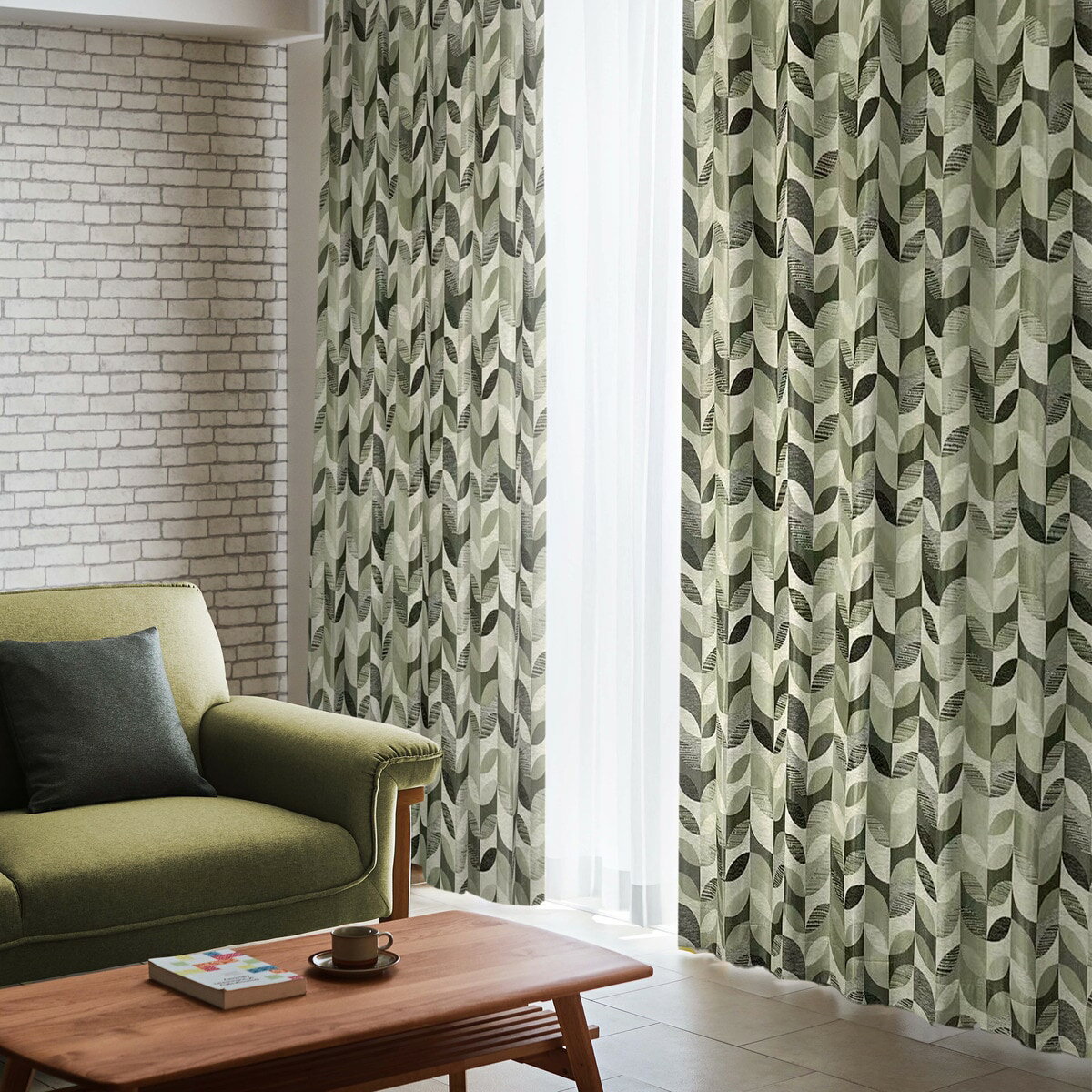 裏地付き遮光2級・遮熱カーテン(PK136 GR)