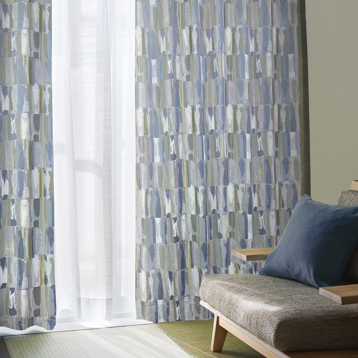 裏地付き遮光1級・遮熱カーテン(PK145 BL)