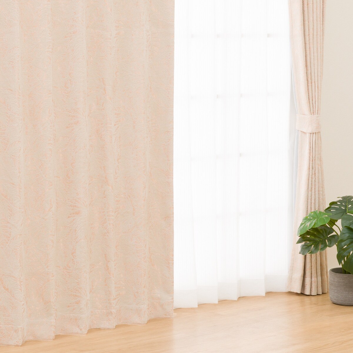 裏地付き遮光2級・遮熱カーテン(PK159 IV)