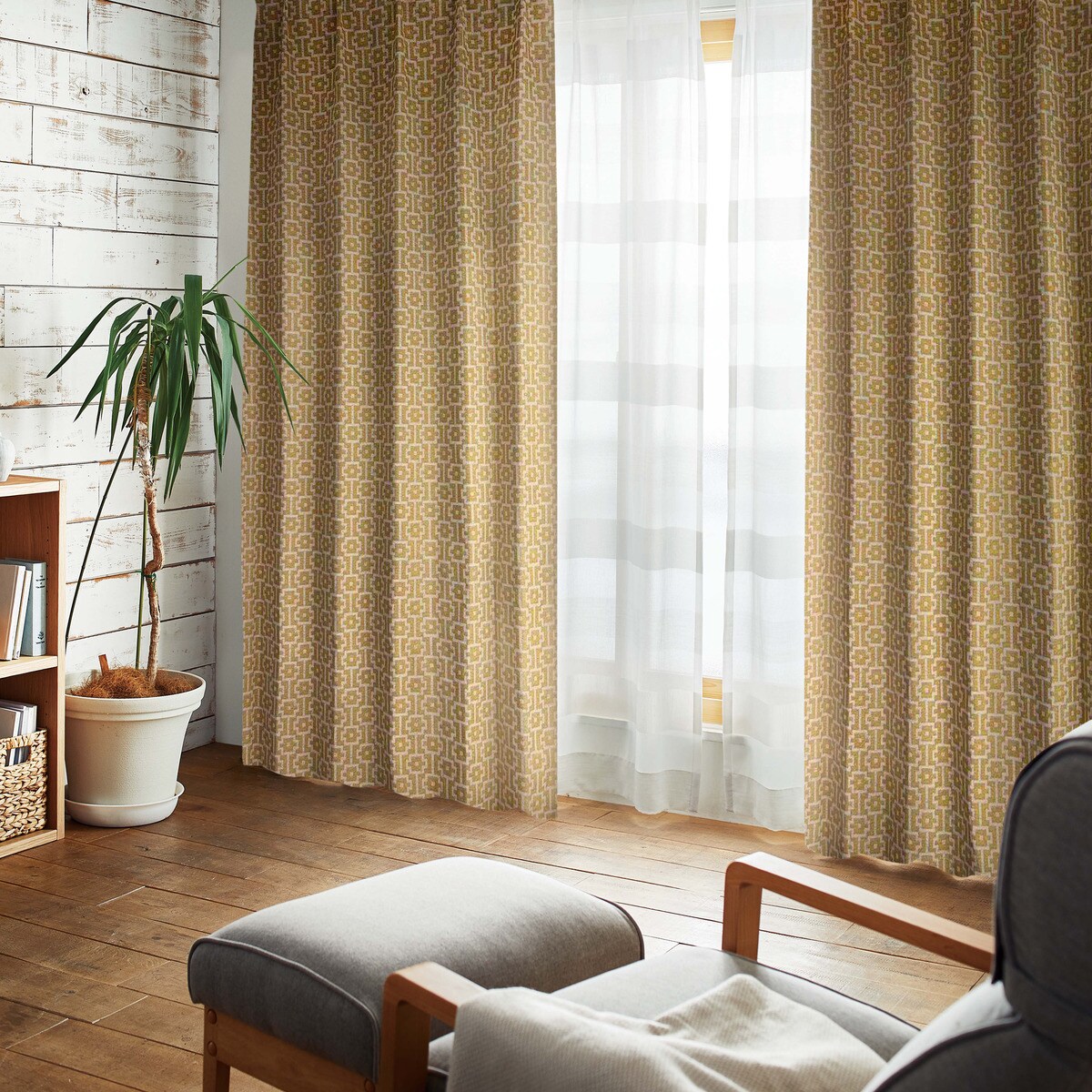 裏地付き遮光2級・遮熱カーテン(PK112)