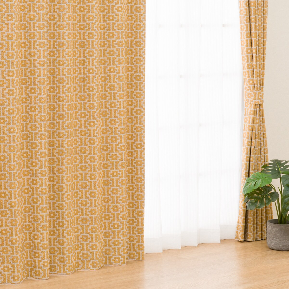 裏地付き遮光2級・遮熱カーテン(PK112)