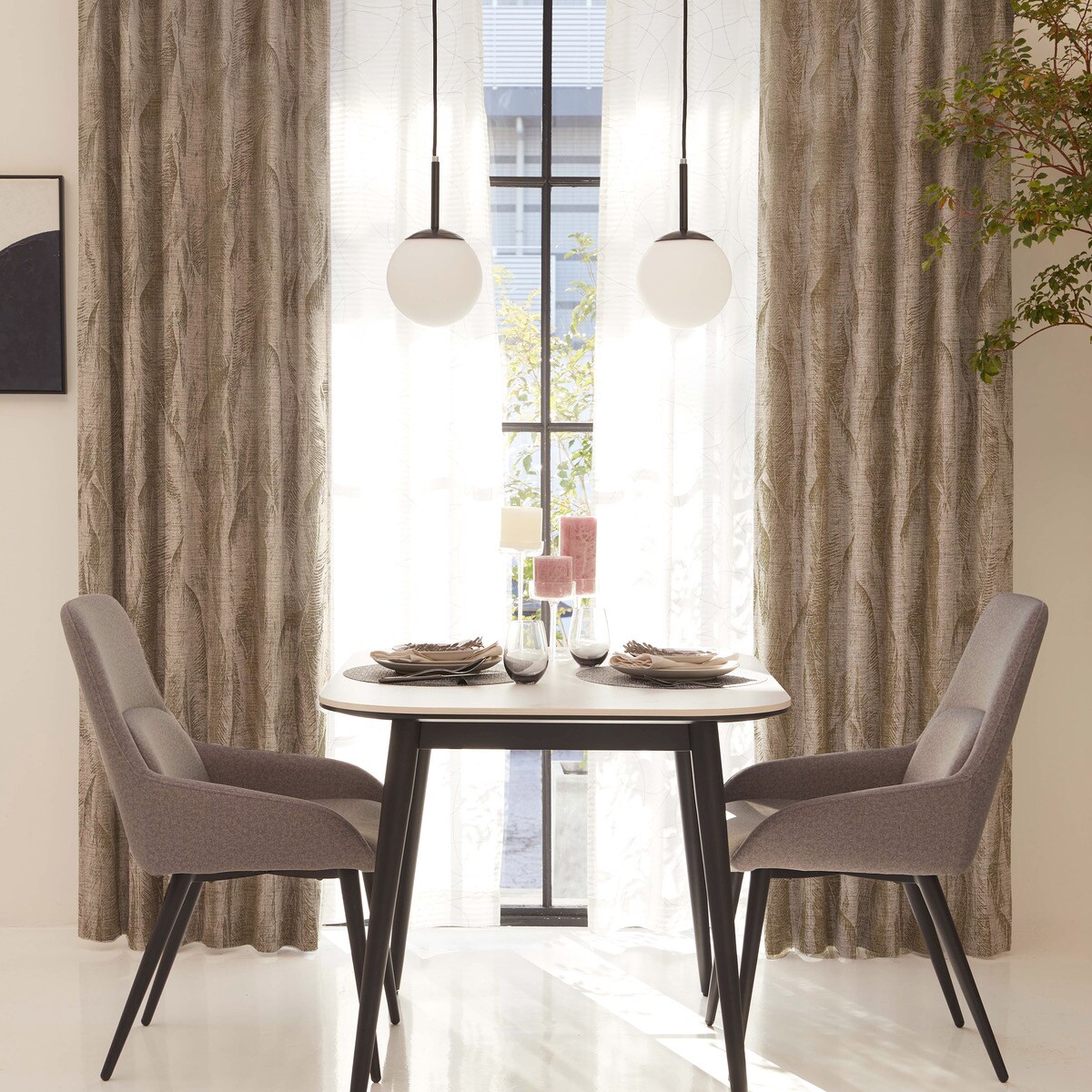 裏地付き遮光2級・遮熱カーテン(PK107 BE)