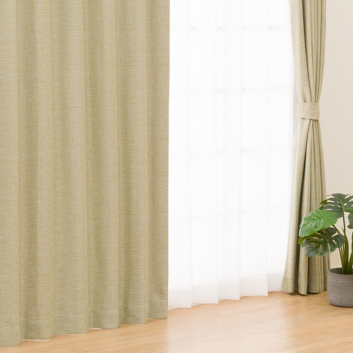 裏地付き遮光2級・遮熱カーテン(PK075)