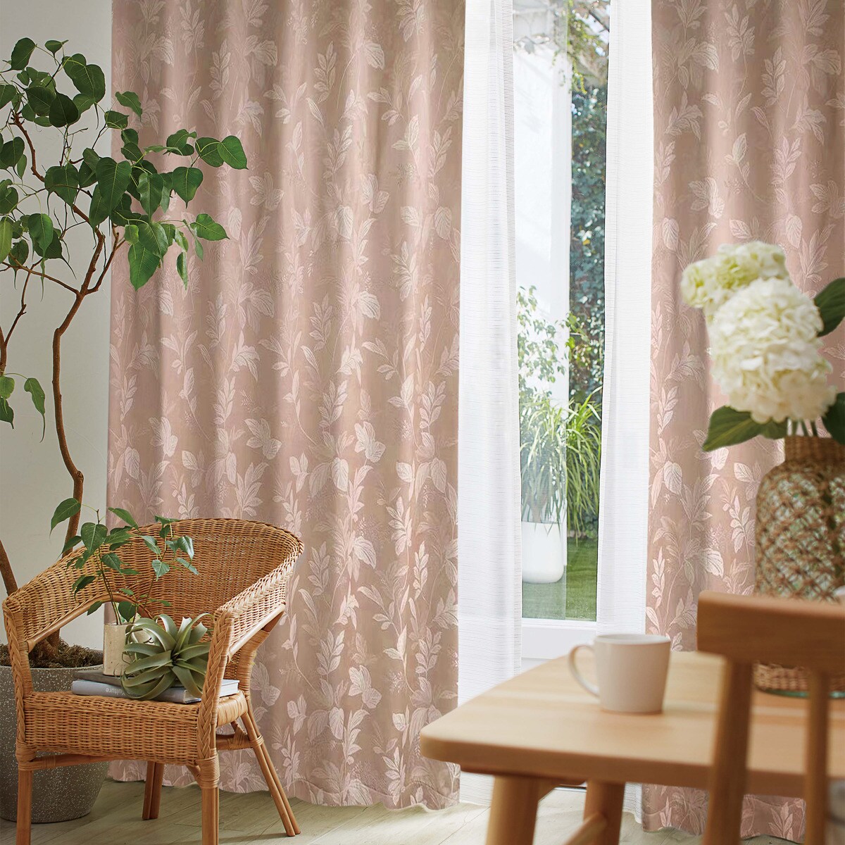 遮光2級・遮熱カーテン(PK077 RO)