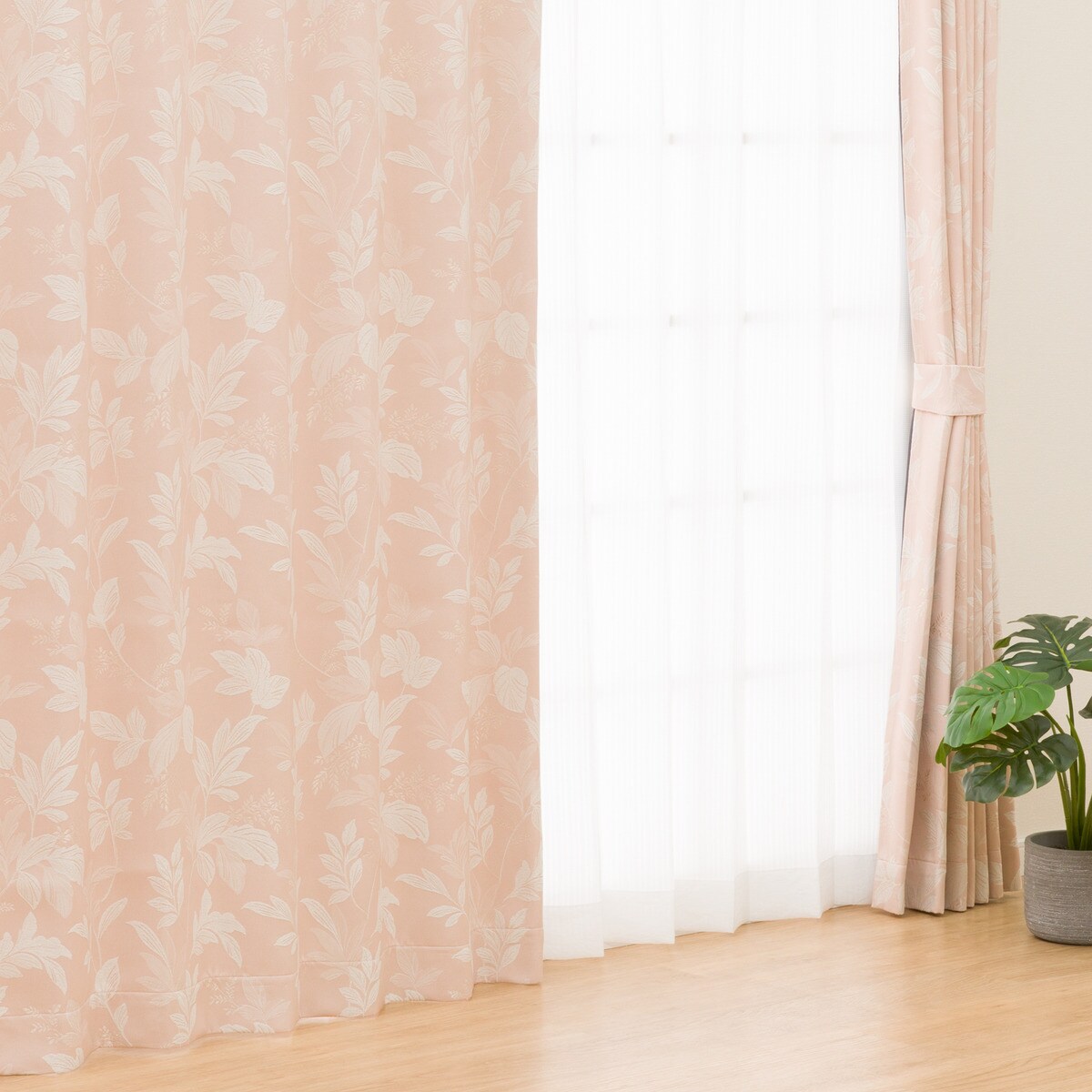 遮光2級・遮熱カーテン(PK077 RO)