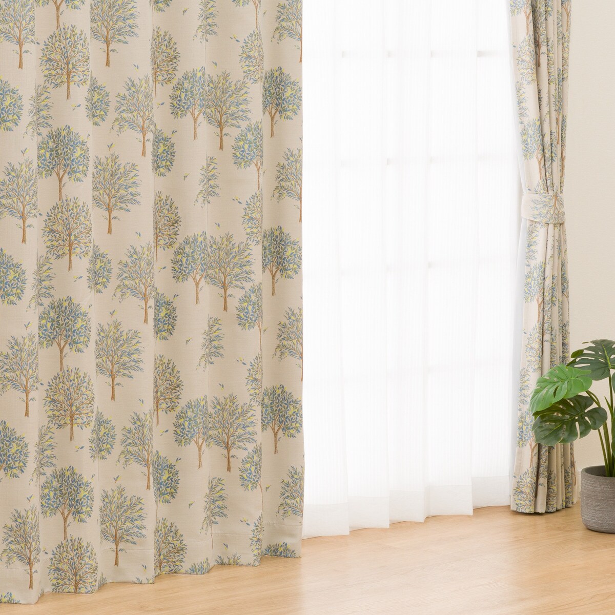 裏地付き遮光1級・遮熱カーテン(PK123)