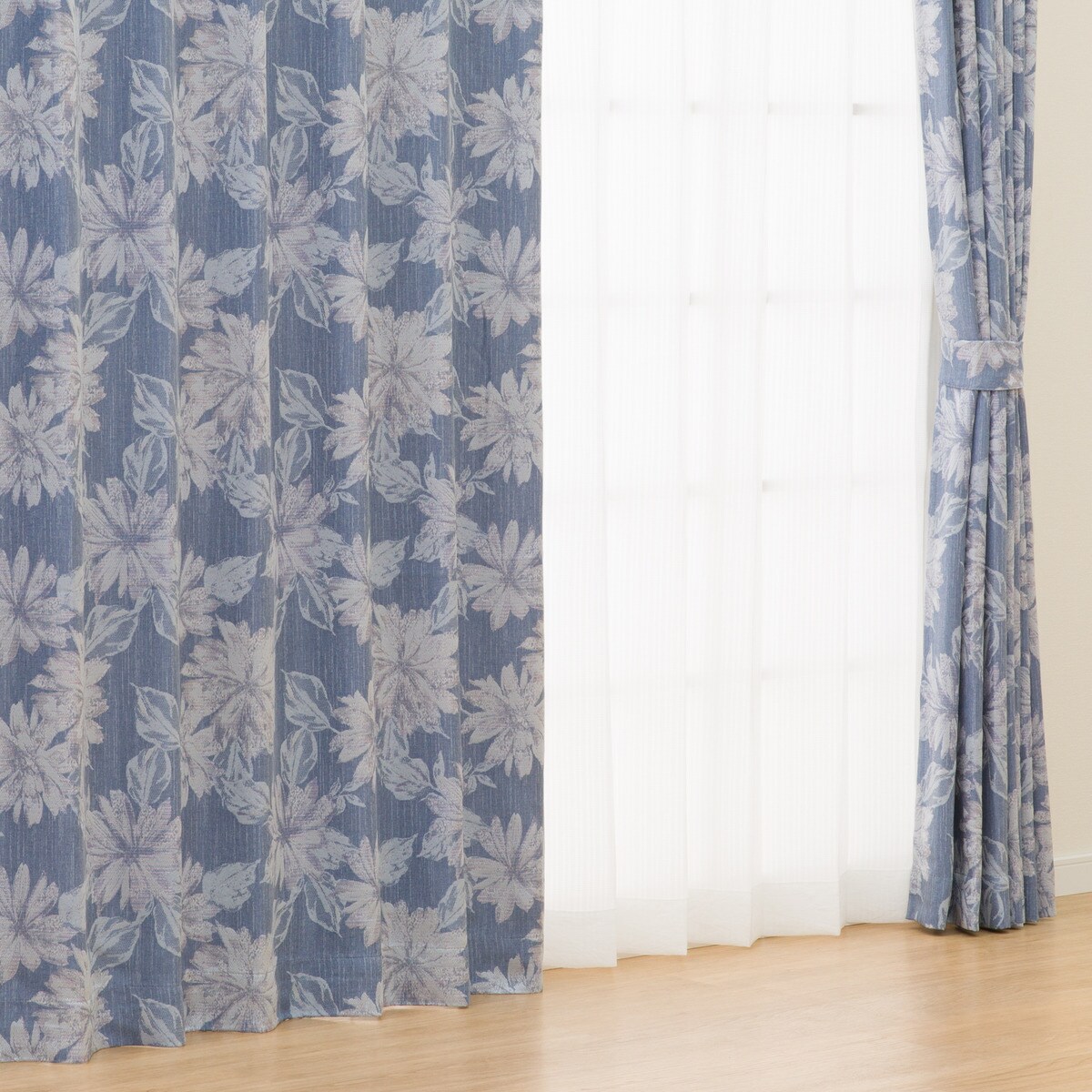 裏地付き遮光2級・遮熱カーテン(RK160 NV)