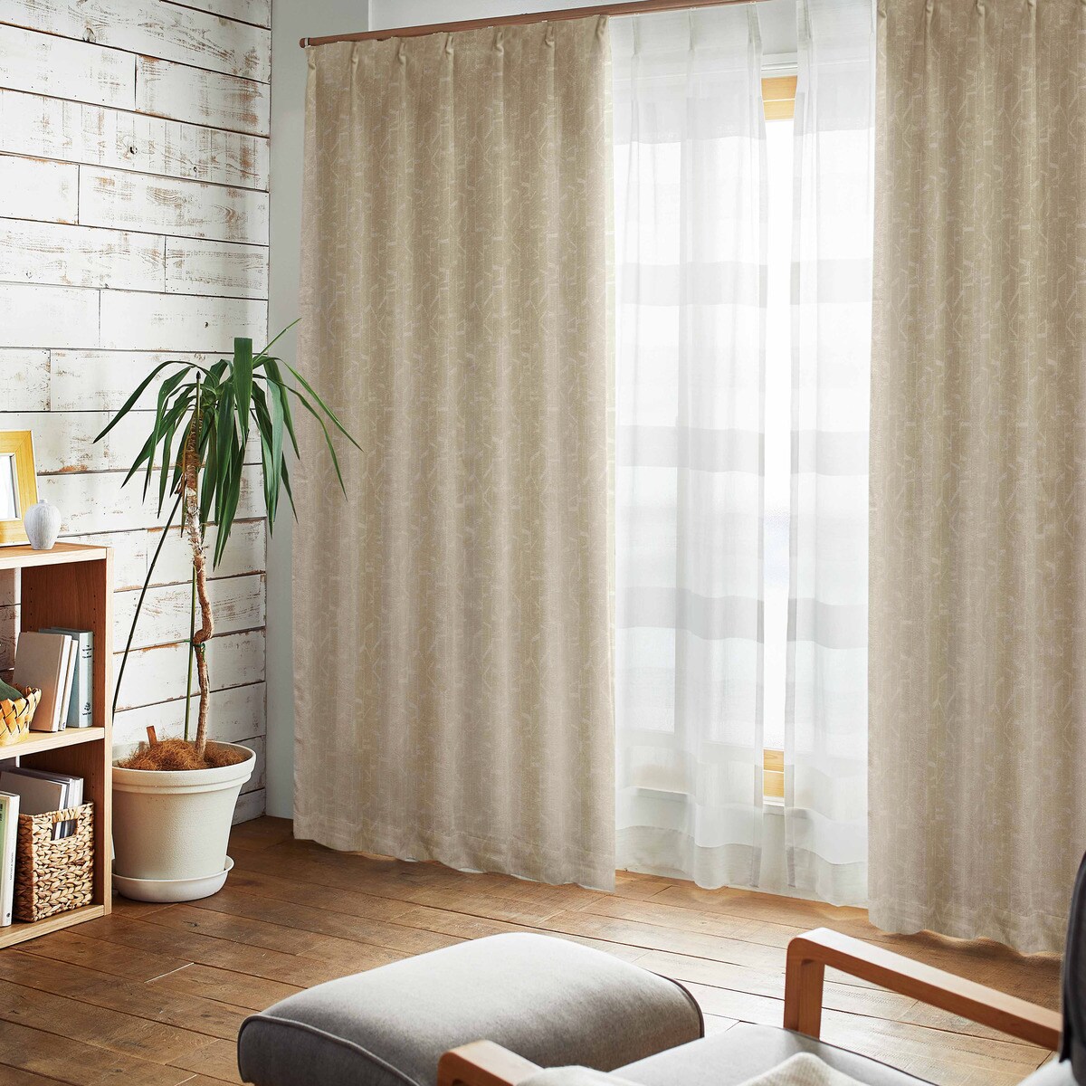 裏地付き遮光2級・遮熱カーテン(RK163 BE)