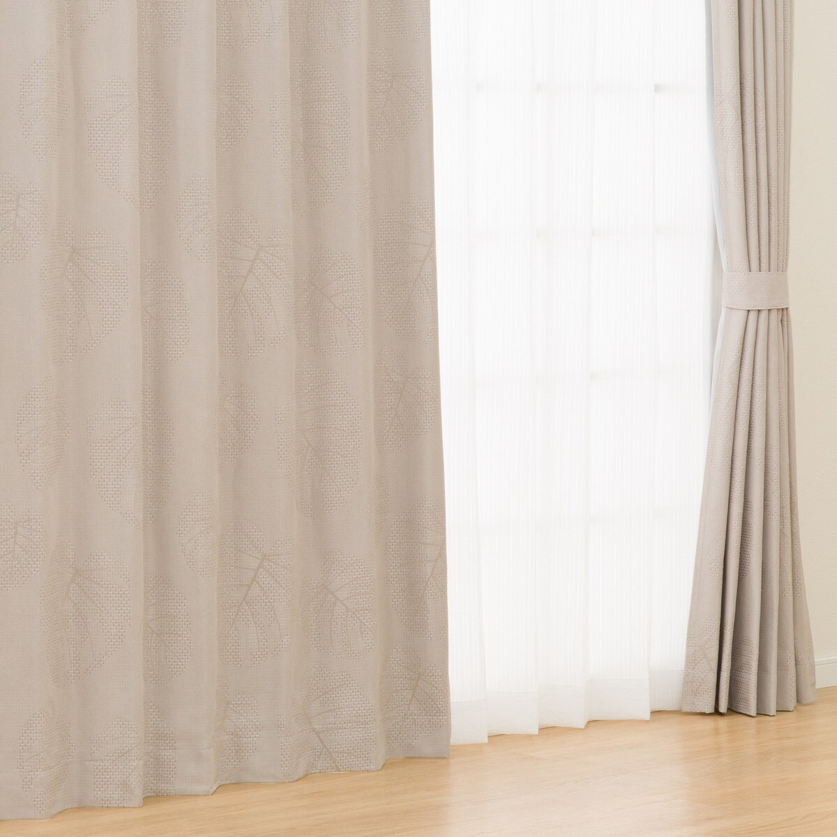 裏地付き遮光2級・遮熱カーテン(RK173 BE)