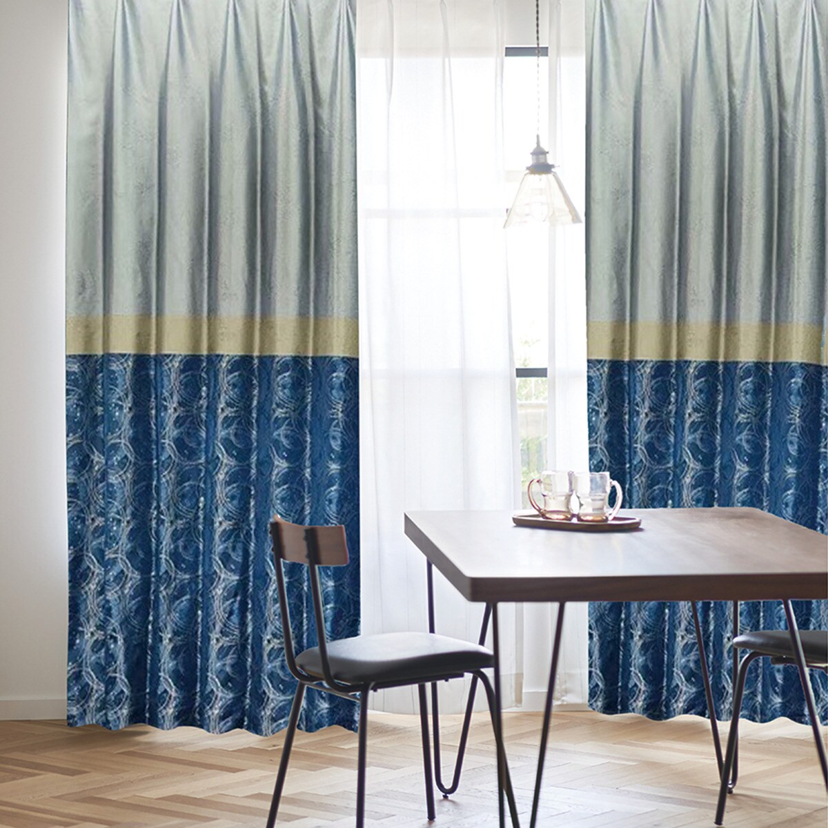 裏地付き遮光1級・遮熱カーテン(PK222 BL)