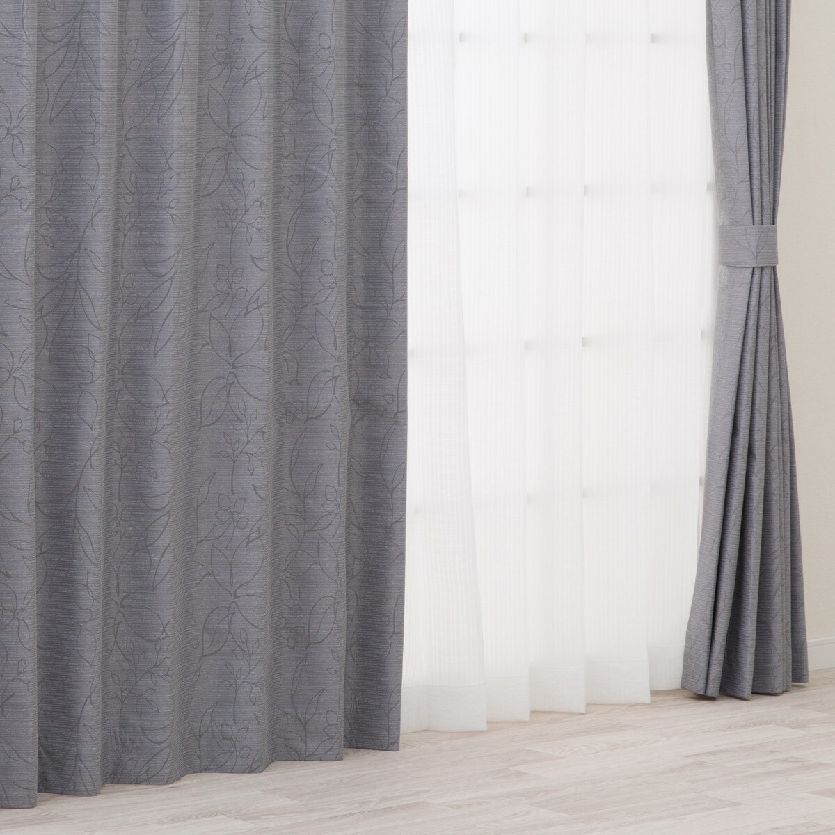 遮光1級・遮熱・遮音カーテン(RD125 グレー)