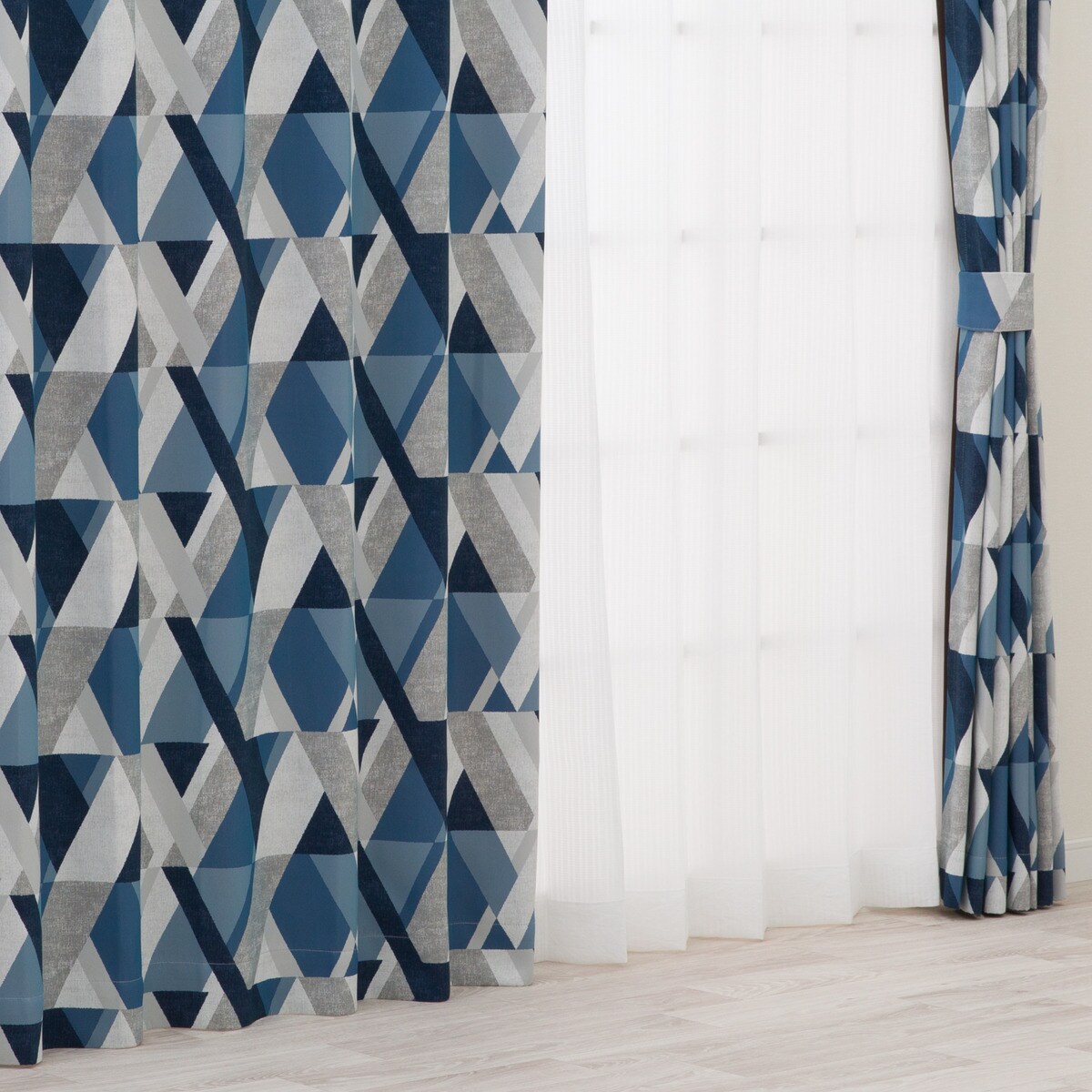 遮光1級カーテン(RD133)